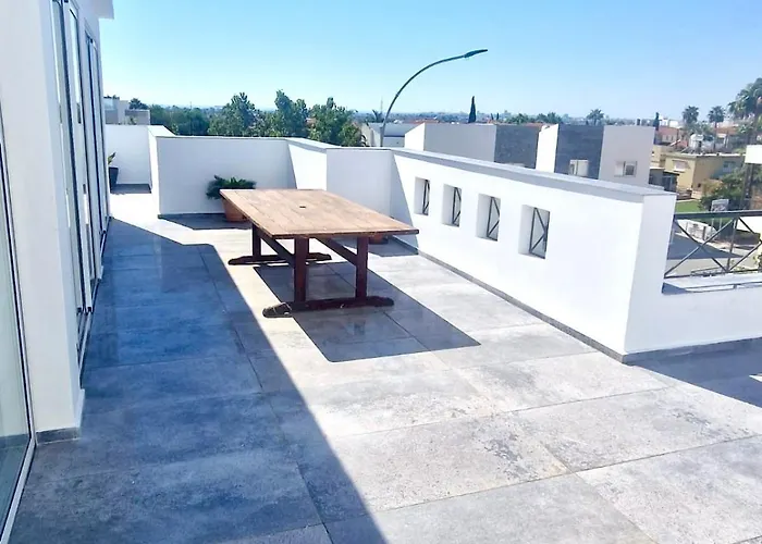 Sea View Penthouse アパート *